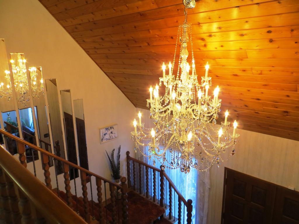 Wild Rose Bed & Breakfast サスカトゥーン エクステリア 写真